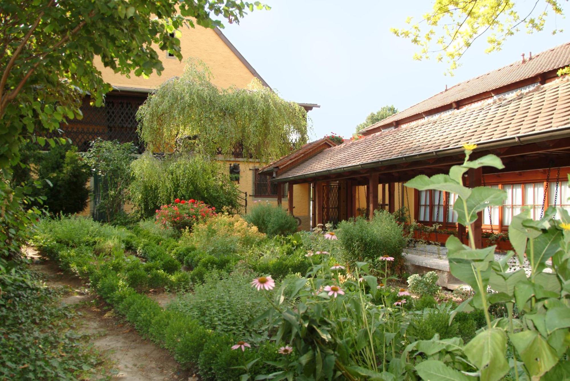 Hotel Leicht Biebelried Kültér fotó