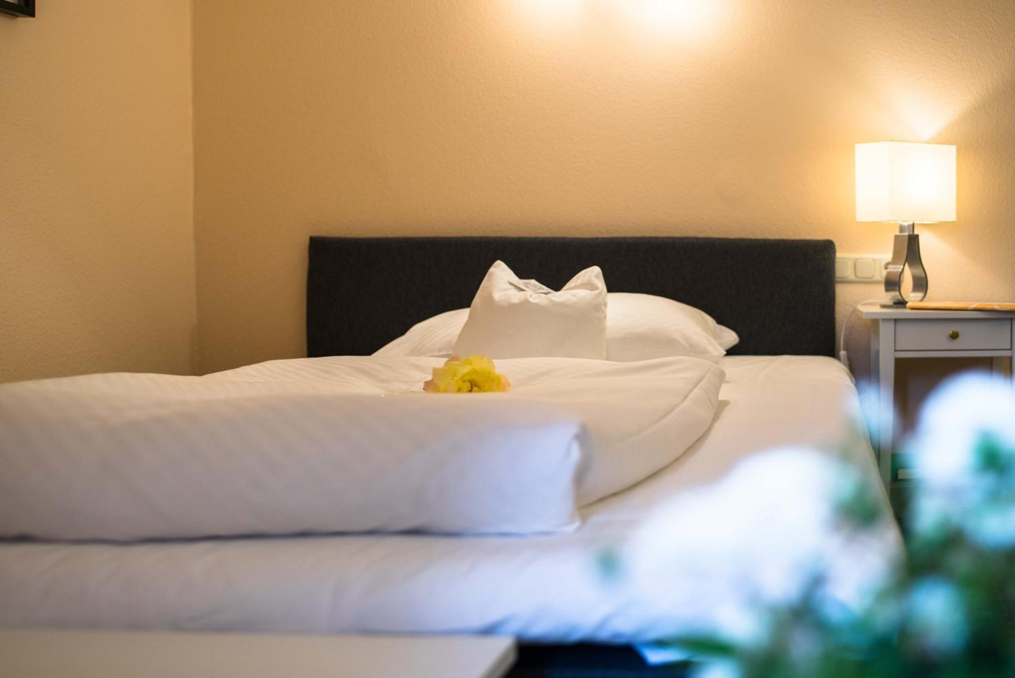 Hotel Leicht Biebelried Kültér fotó